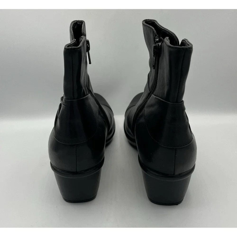 Clarks product women